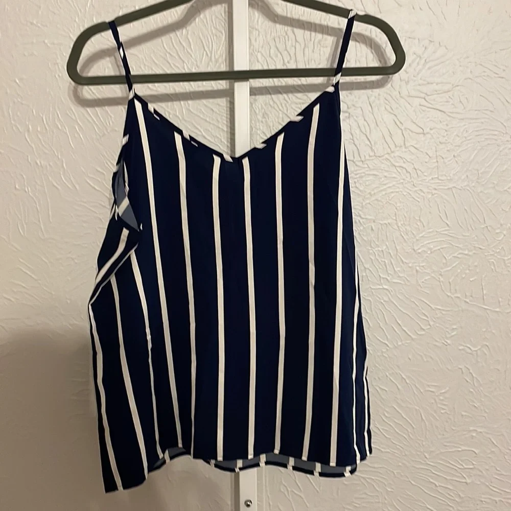 Shein Blue and White Stripes Large - Picture 3 of 6